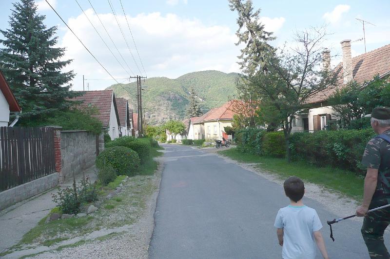 szate 200.jpg